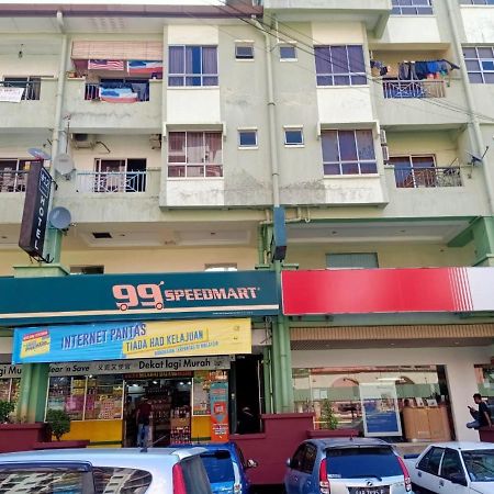 Oyo 90457 Borneo Eco-House Hashtag 12 Boutique Hotel Kota Kinabalu Exteriör bild